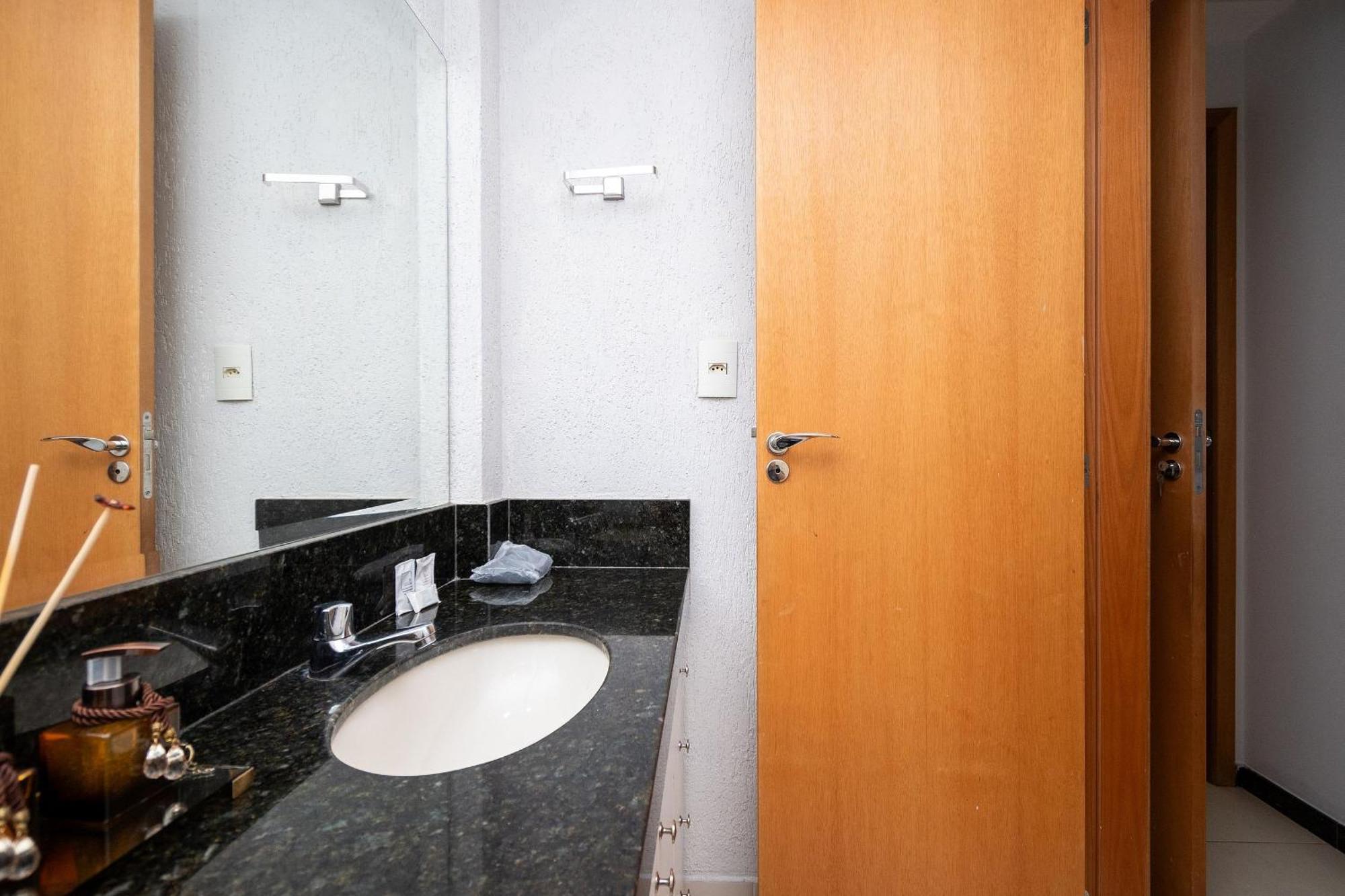Pde - Apartamentos Proximos Do Centro Goiânia Exteriör bild