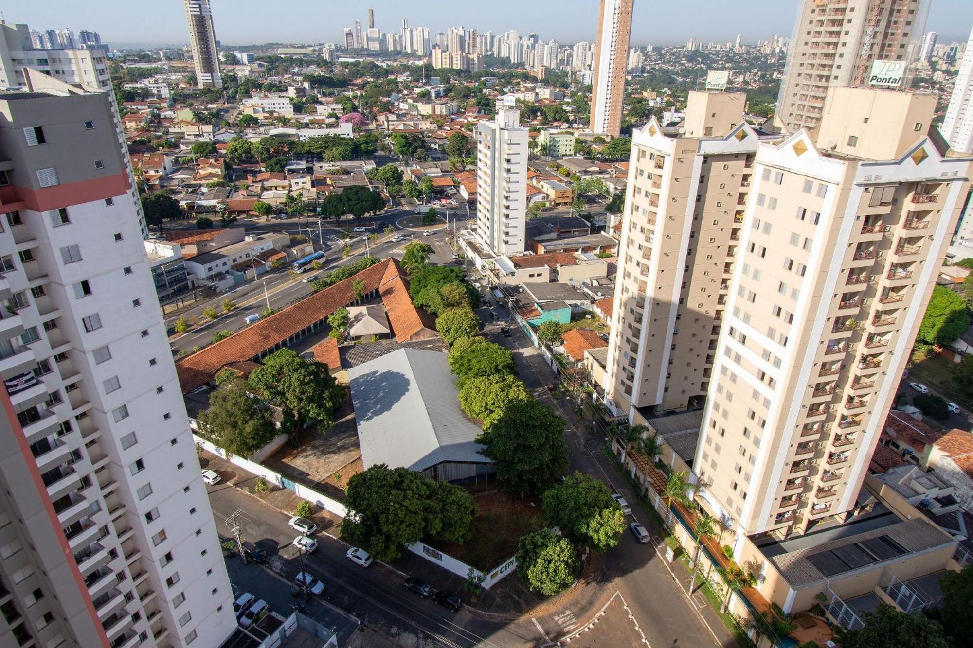 Pde - Apartamentos Proximos Do Centro Goiânia Exteriör bild